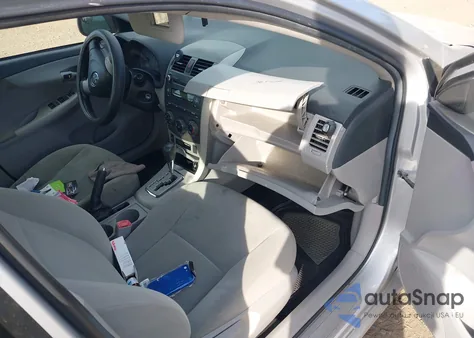 2011 Toyota Corolla Le z USA, uszkodzony, nr VIN 2T1BU4EE3BC612386